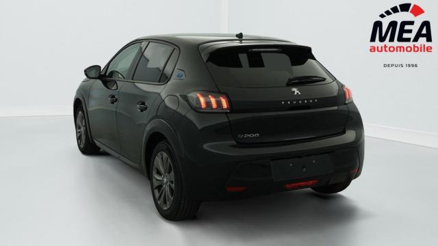 Peugeot 208 image 7