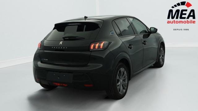 Peugeot 208 image 9