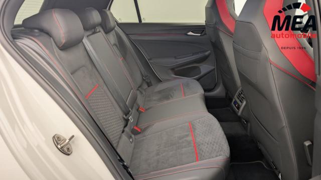 Volkswagen Golf image 8
