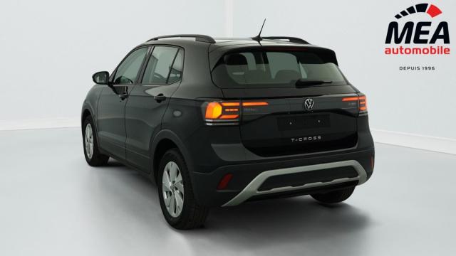 Volkswagen T-Cross image 2