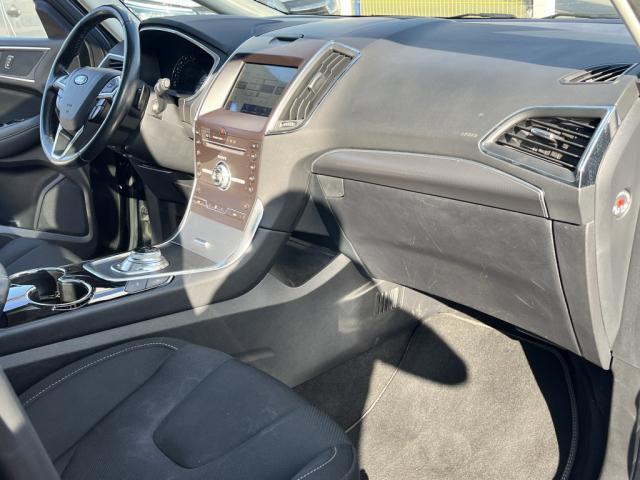 Ford S-Max image 1