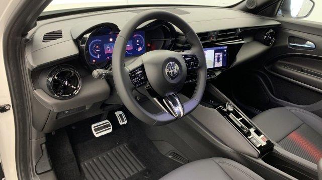 Alfa Romeo Junior image 9