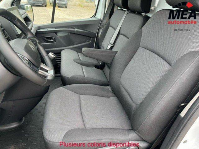 Renault Trafic image 2