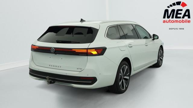 Volkswagen Passat Sw image 7