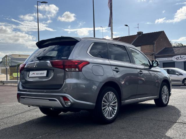 Mitsubishi Outlander Phev image 2