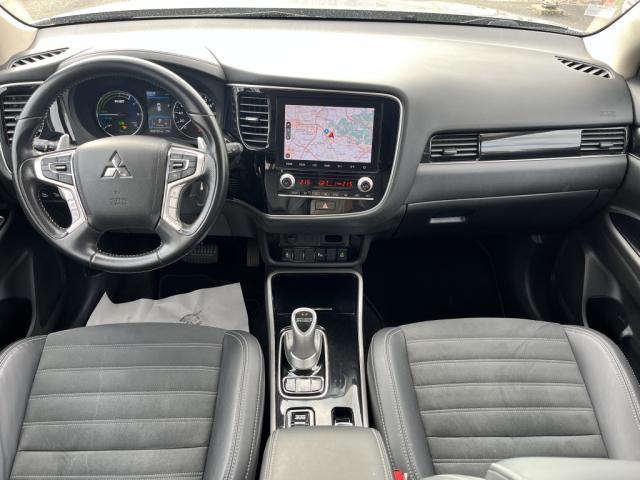 Mitsubishi Outlander Phev image 8