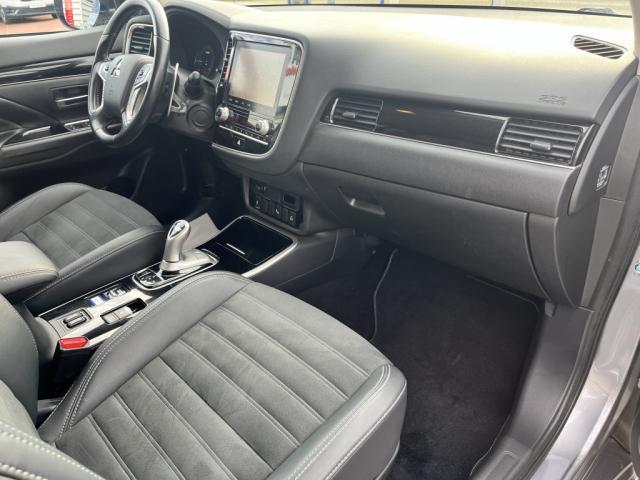 Mitsubishi Outlander Phev image 1