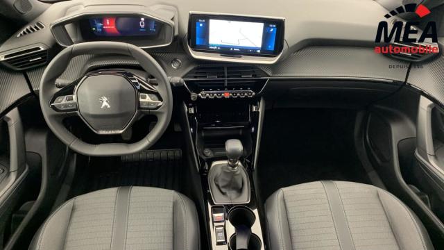 Peugeot 2008 image 8