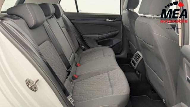 Volkswagen Golf image 8