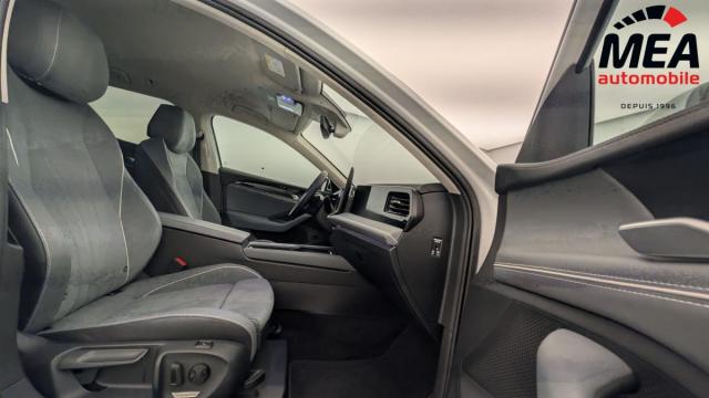 Volkswagen Passat Sw image 2