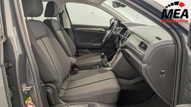 Volkswagen T-Roc image 9