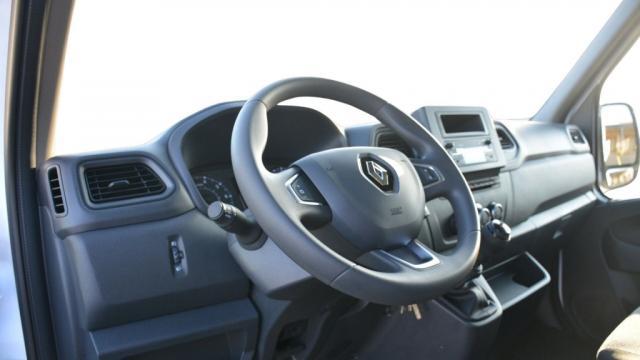 Renault Master image 4