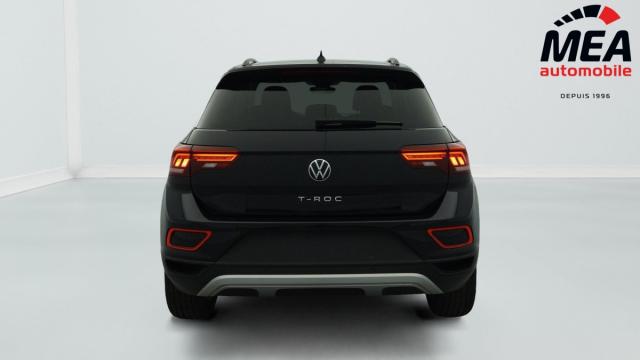 Volkswagen T-Roc image 2