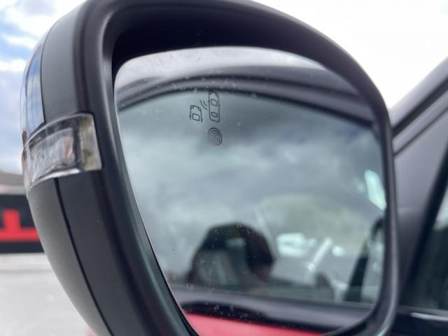 Peugeot 2008 image 6