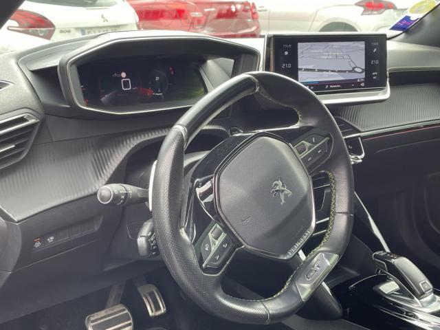 Peugeot 2008 image 3