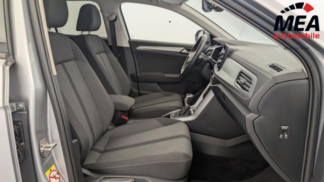 Volkswagen T-Roc image 8