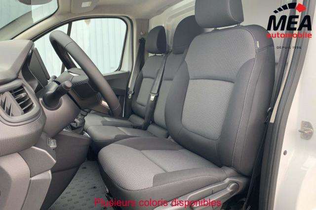 Renault Trafic image 2