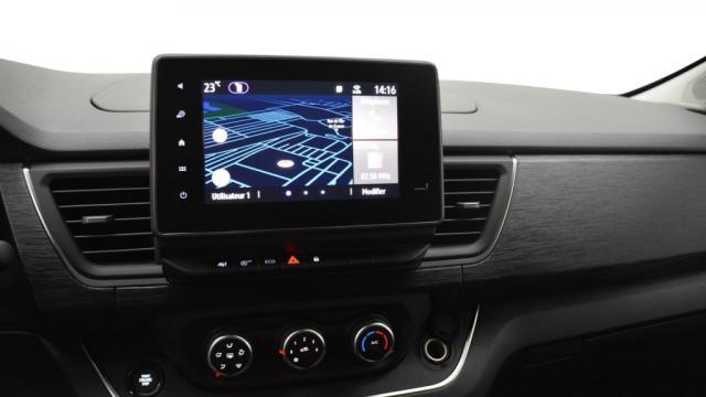 Renault Trafic image 4