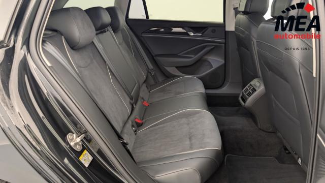 Volkswagen Passat Sw image 1