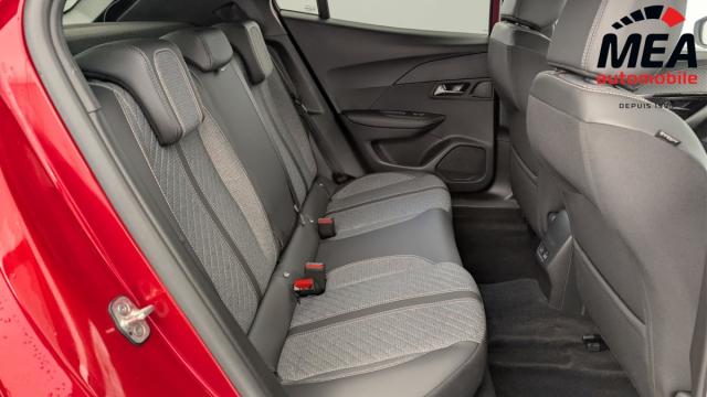 Peugeot 2008 image 7