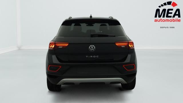 Volkswagen T-Roc image 3
