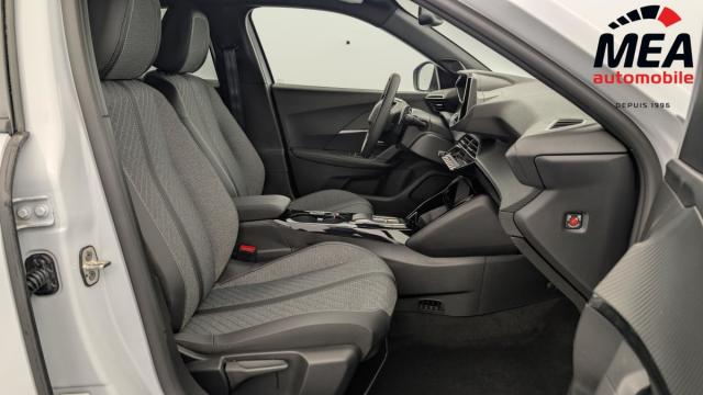 Peugeot 2008 image 9