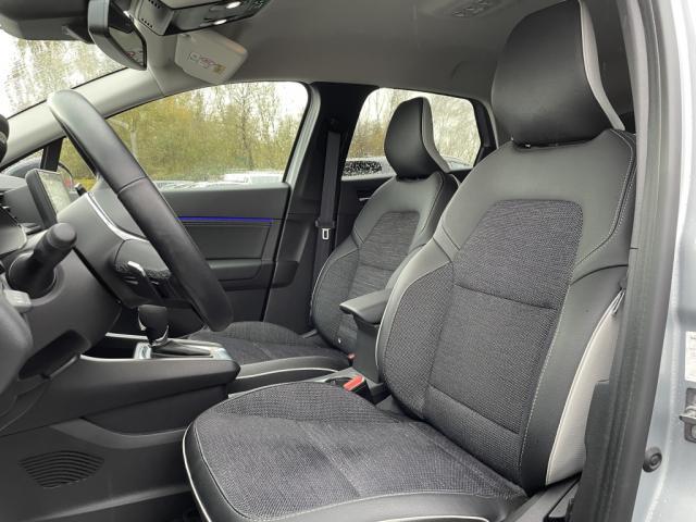 Renault Captur image 2