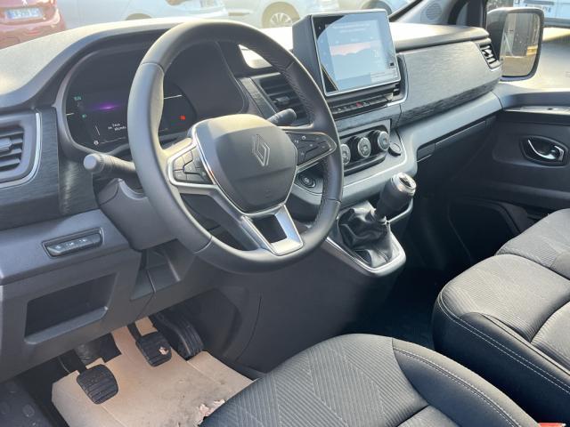 Renault Trafic image 7