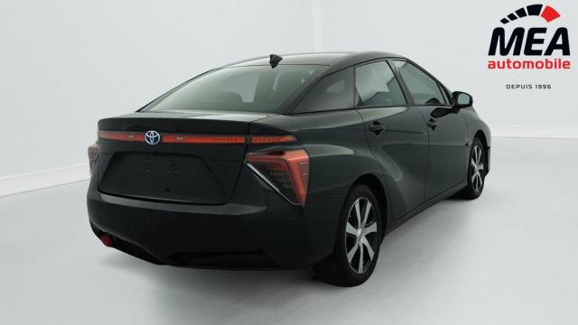 Toyota Mirai image 8