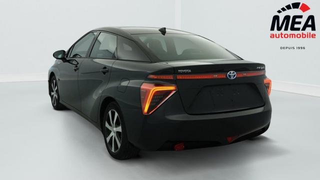 Toyota Mirai image 2