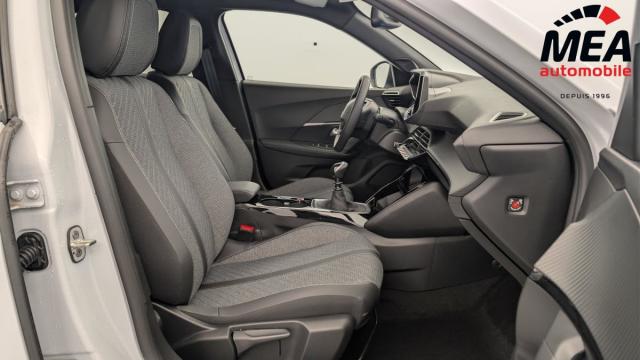 Peugeot 2008 image 6