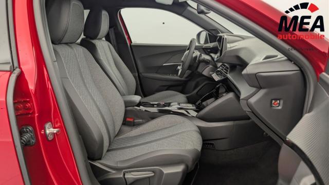 Peugeot 2008 image 1