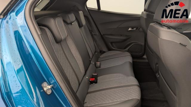 Peugeot 2008 image 3