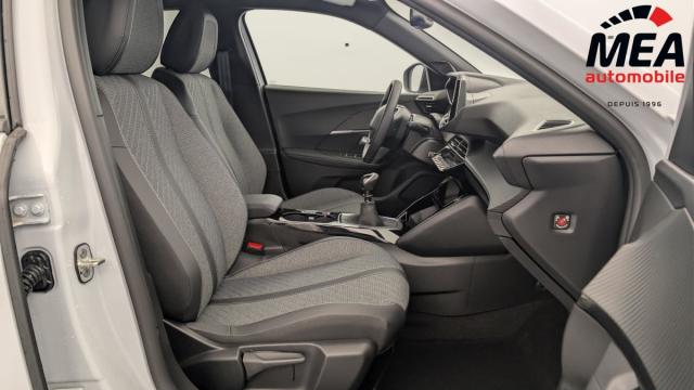 Peugeot 2008 image 1