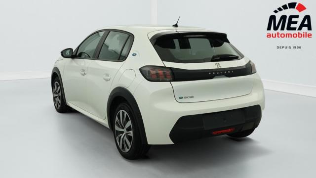 Peugeot 208 image 3