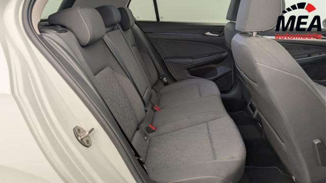 Volkswagen Golf image 5