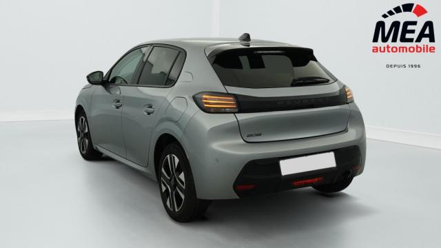 Peugeot 208 image 8