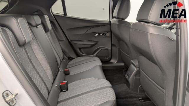 Peugeot 2008 image 6