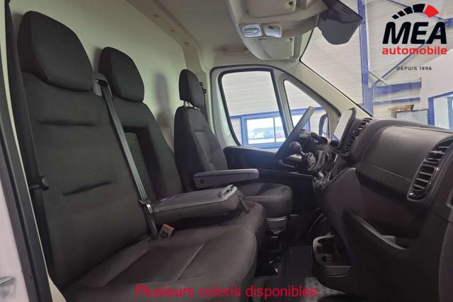 Peugeot Boxer image 1