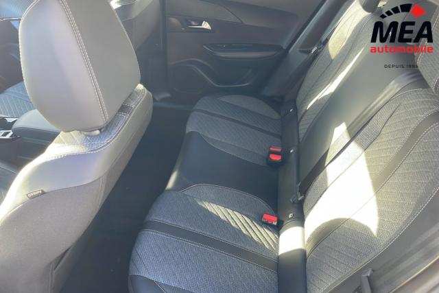 Peugeot 2008 image 9