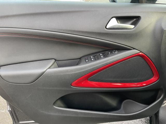 Opel Crossland image 1