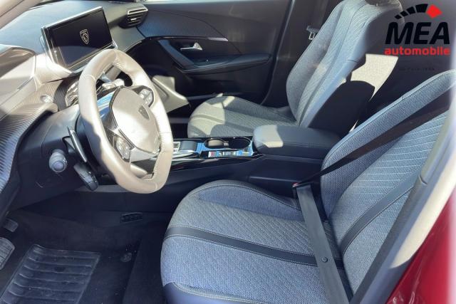 Peugeot 2008 image 1