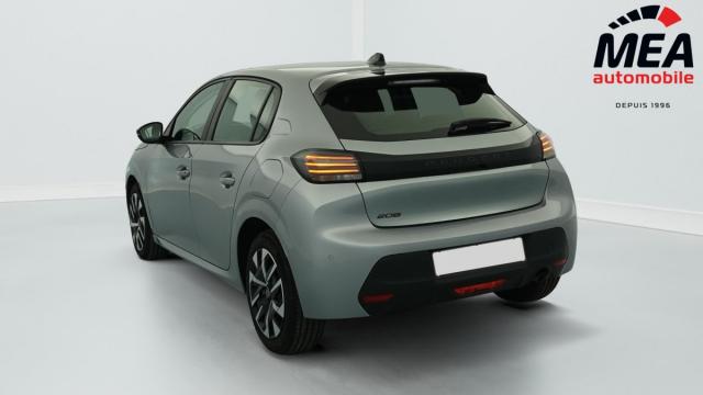 Peugeot 208 image 9