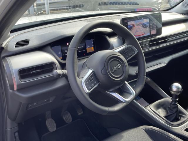 Jeep Avenger image 1