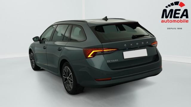 Skoda Octavia image 2