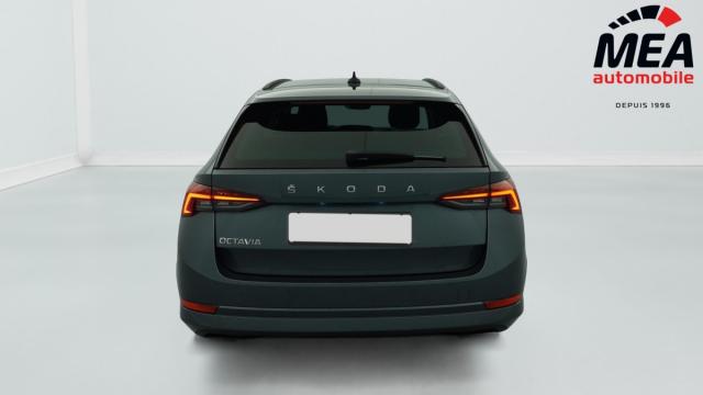 Skoda Octavia image 9