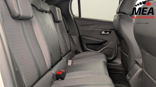 Peugeot 208 image 8