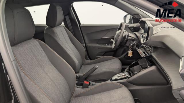 Peugeot 2008 image 2