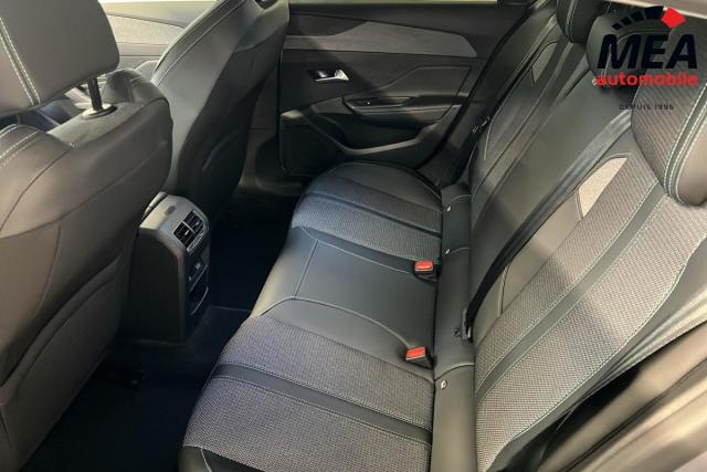 Peugeot 308 image 2