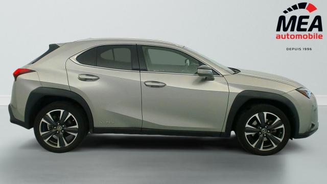 Lexus Ux image 7